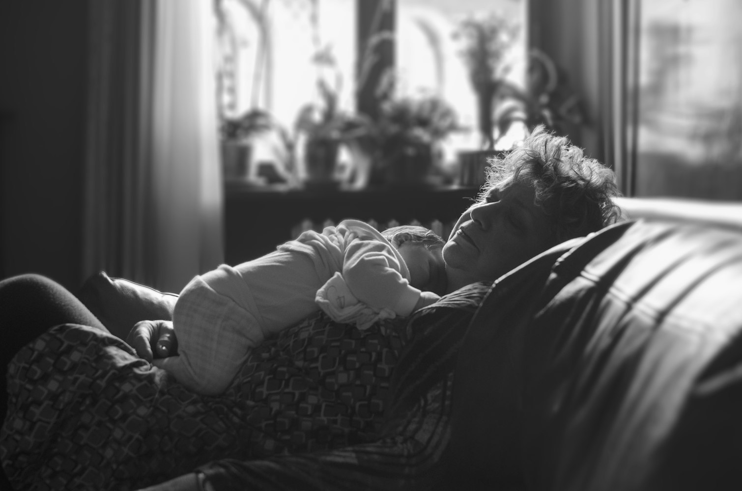 赵丽颖黑粉被判赔偿八万元，网络暴力背后的法律与道德责任